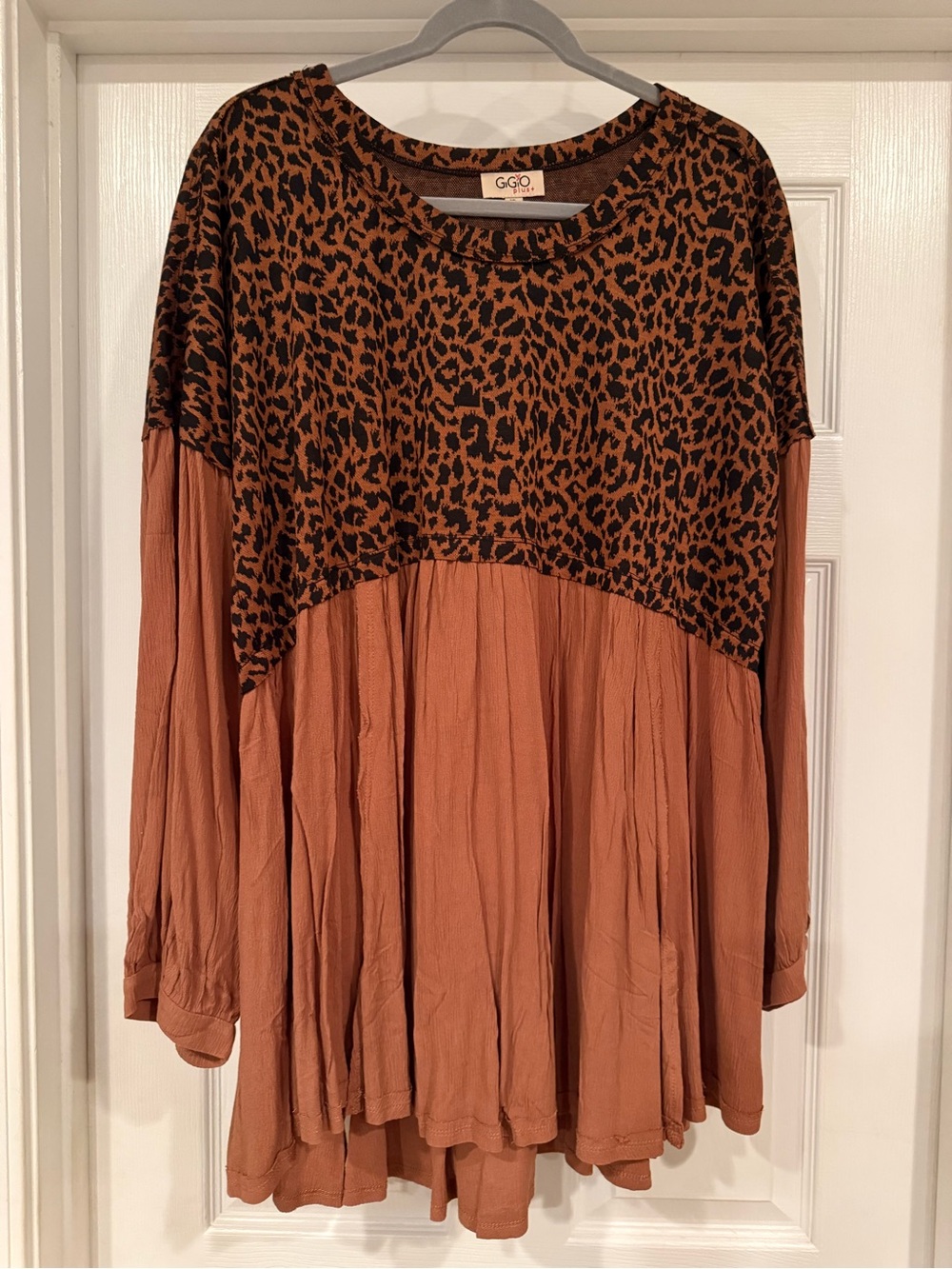 Leopard long sleeve blouse